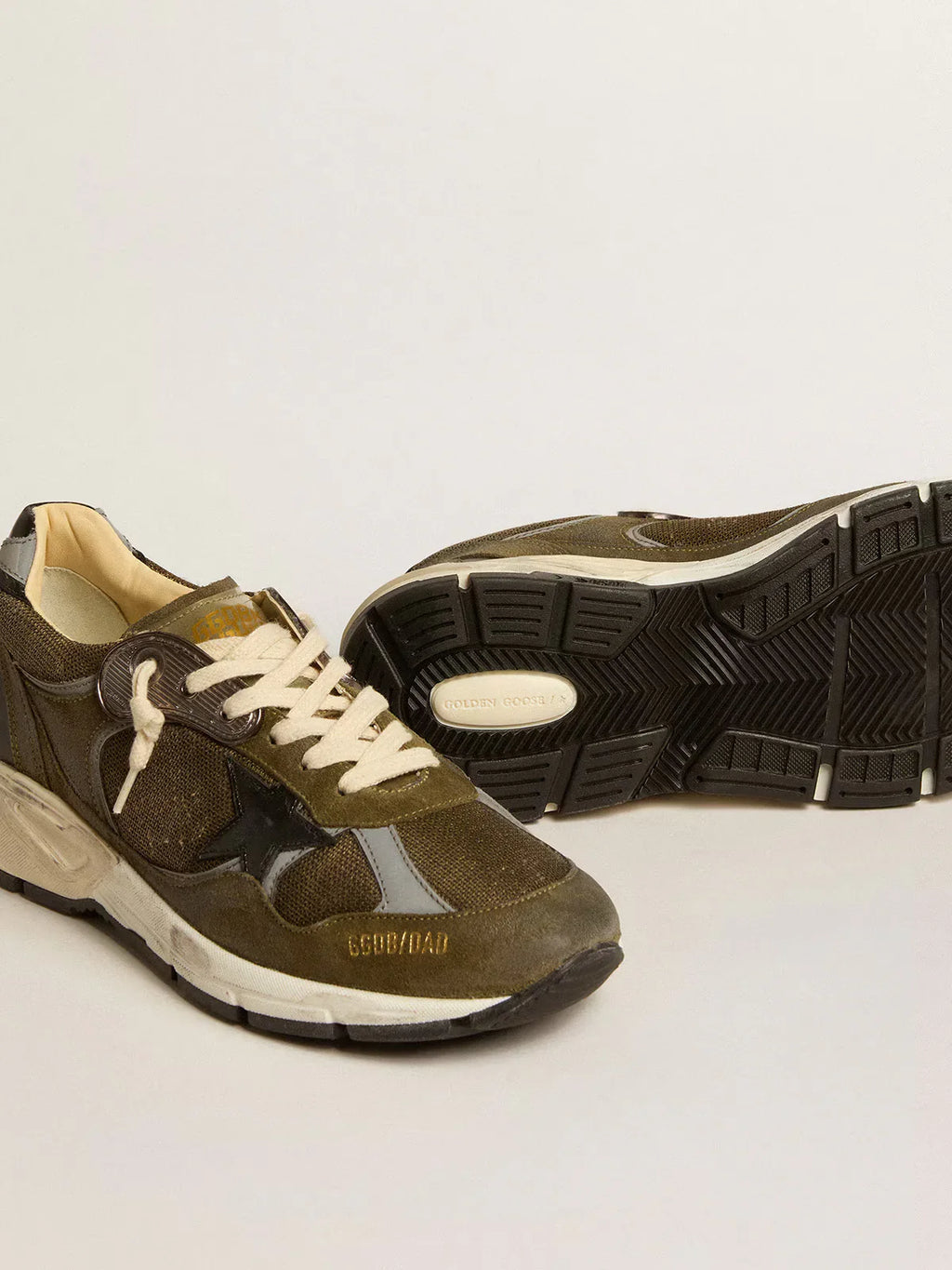 Gldn Goose Dad-Star (Women's)