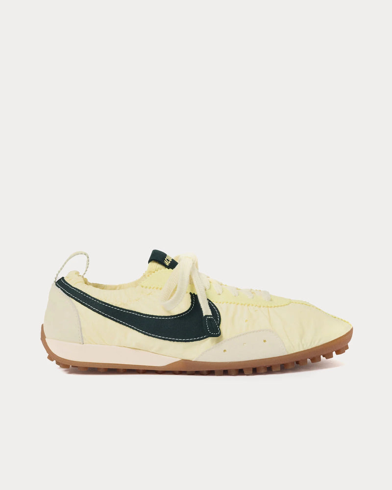 Jacquemus x Nike Women's Moon