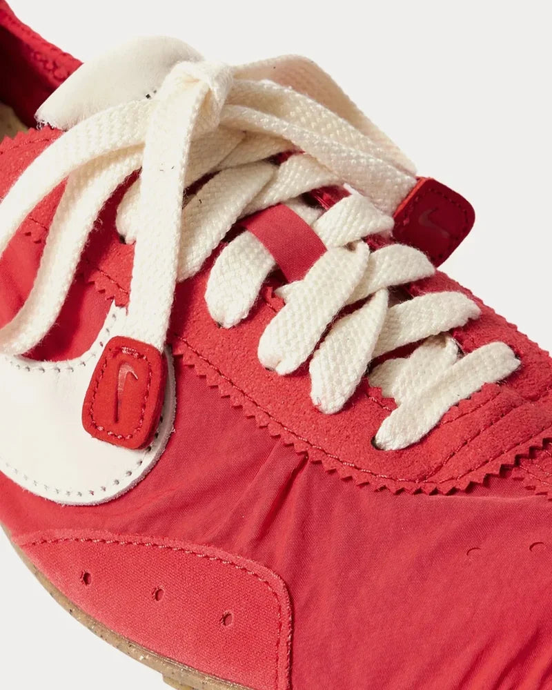Jacquemus x Nike Women's Moon