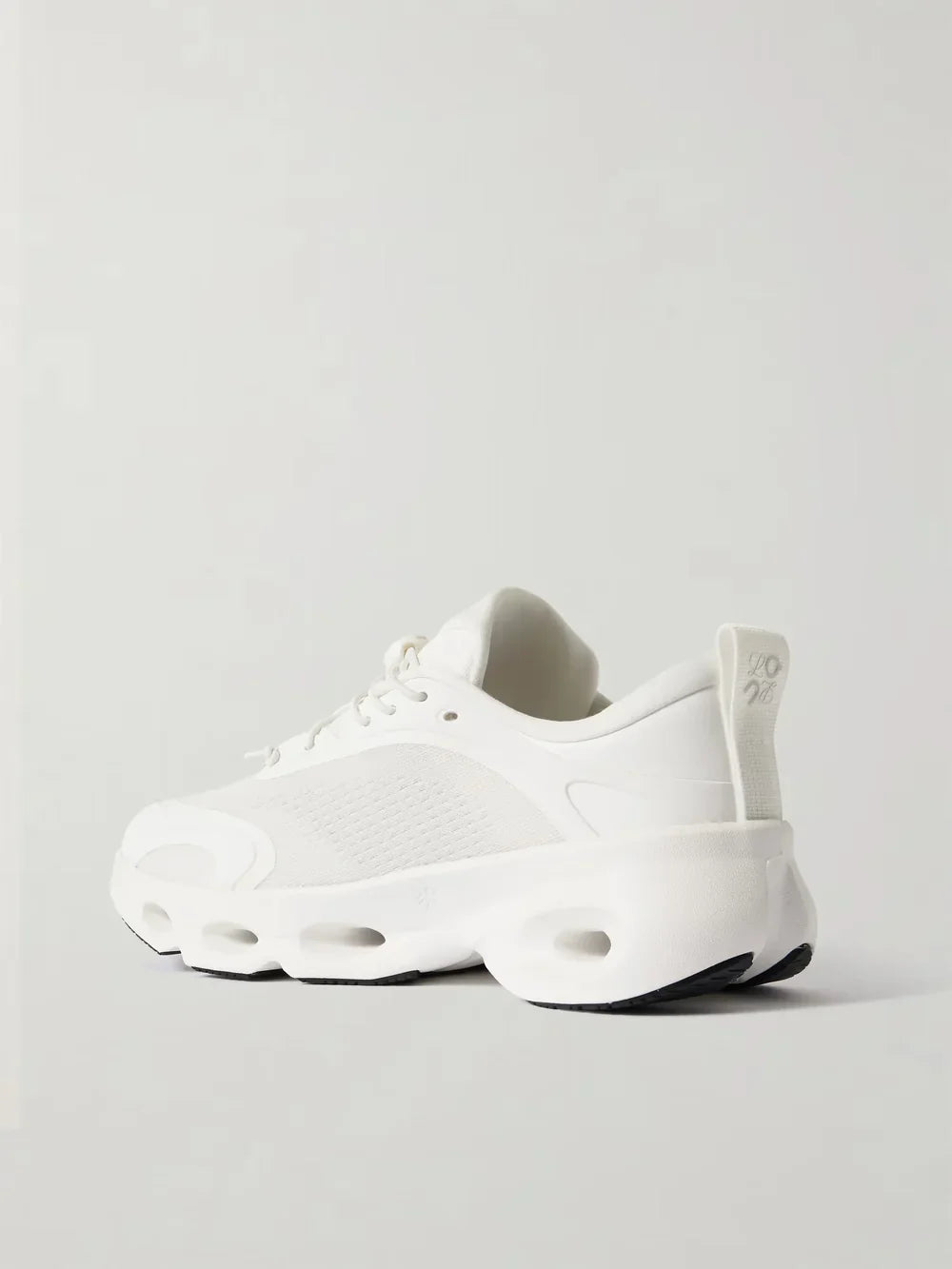 Cloudtilt LOEWE 2.